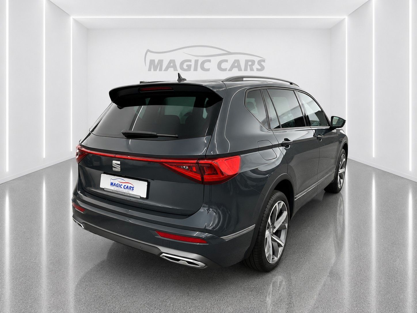 Seat Tarraco FR 4Drive*Pano-Dach*AHK*Leder*Drive*Cam.