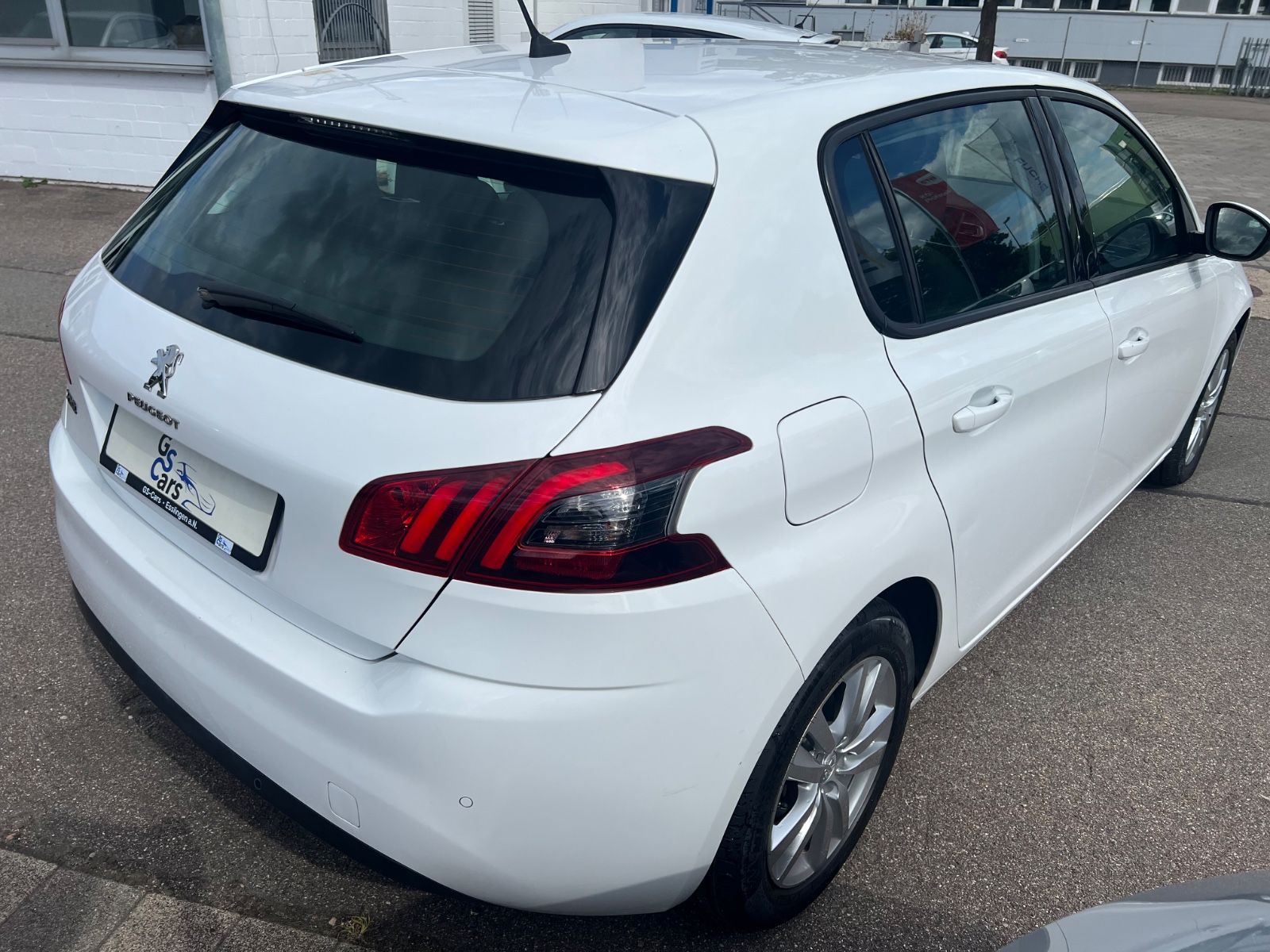 Peugeot 308 Active Pack - Samsaru's Car Outlet