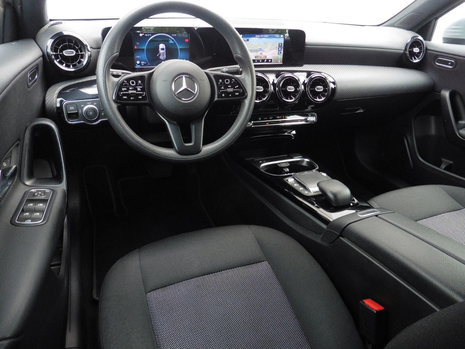 Mercedes-Benz A 180 d DCT - Samsaru's Car Outlet