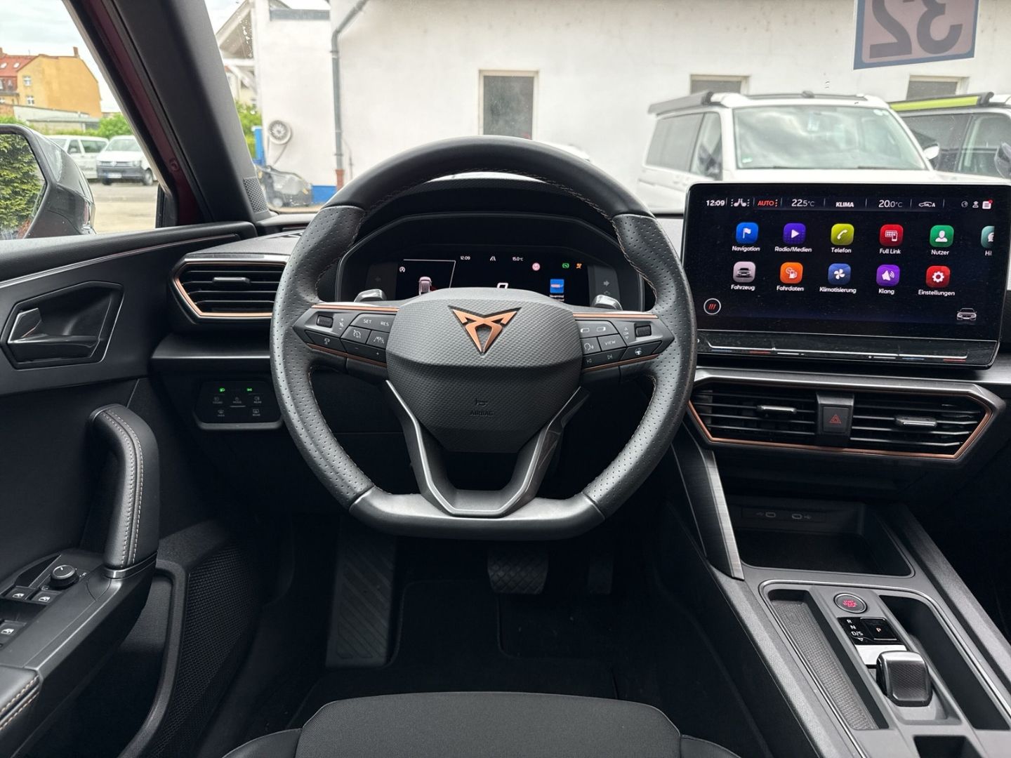 Cupra Leon Sportstourer 1.5 eTSI - Samsaru's Car Outlet