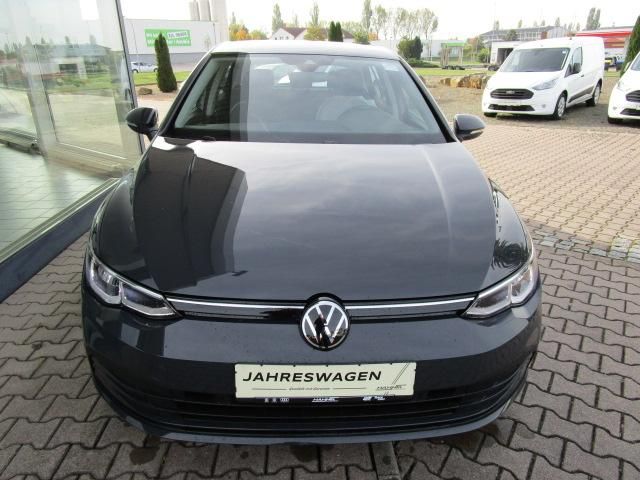 Volkswagen Golf LIFE 1.5 TSI - Samsaru's Car Outlet