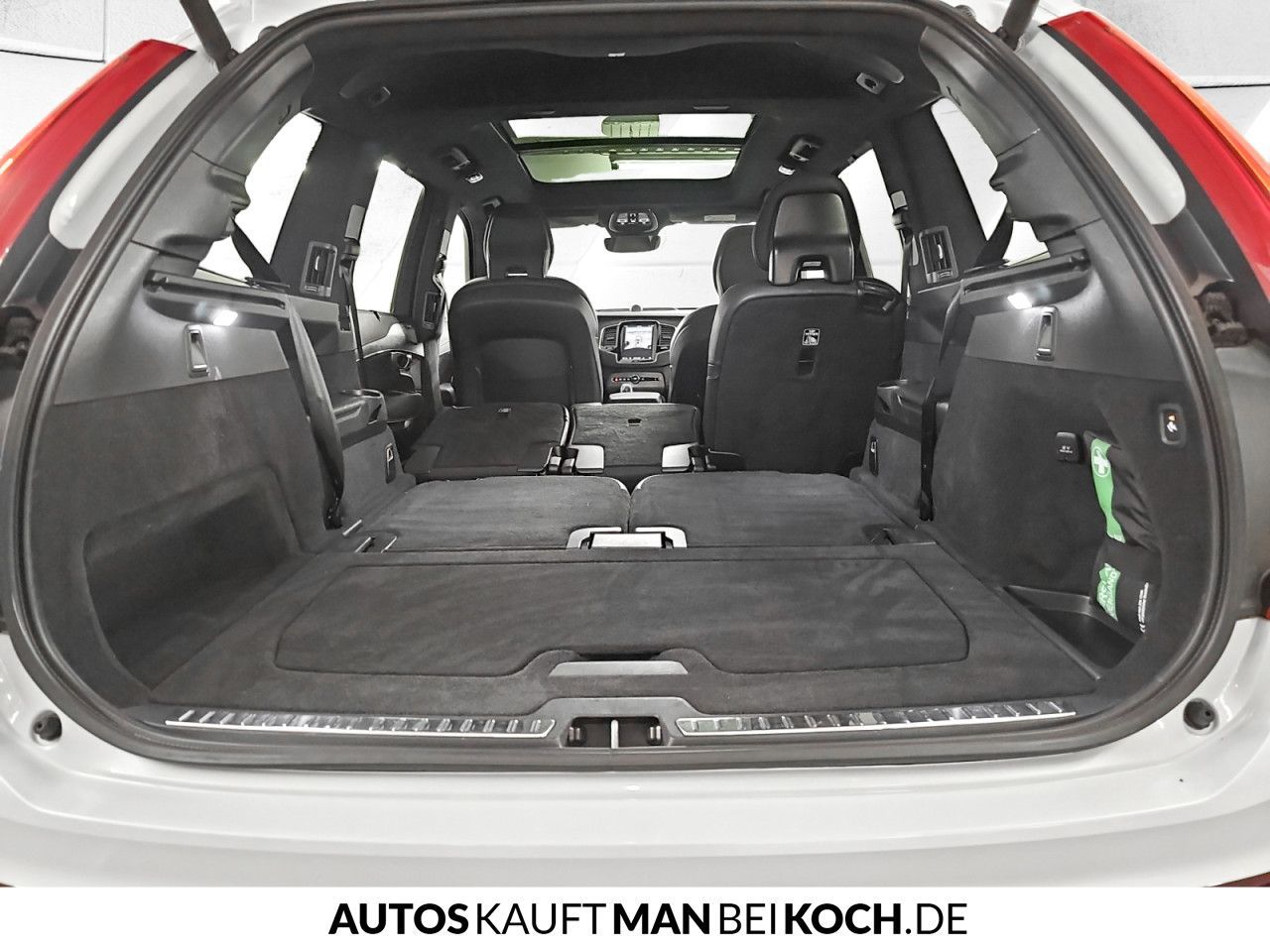 Volvo XC90 B5 AWD UltimateBright PANO AHK STHz 360 HUD