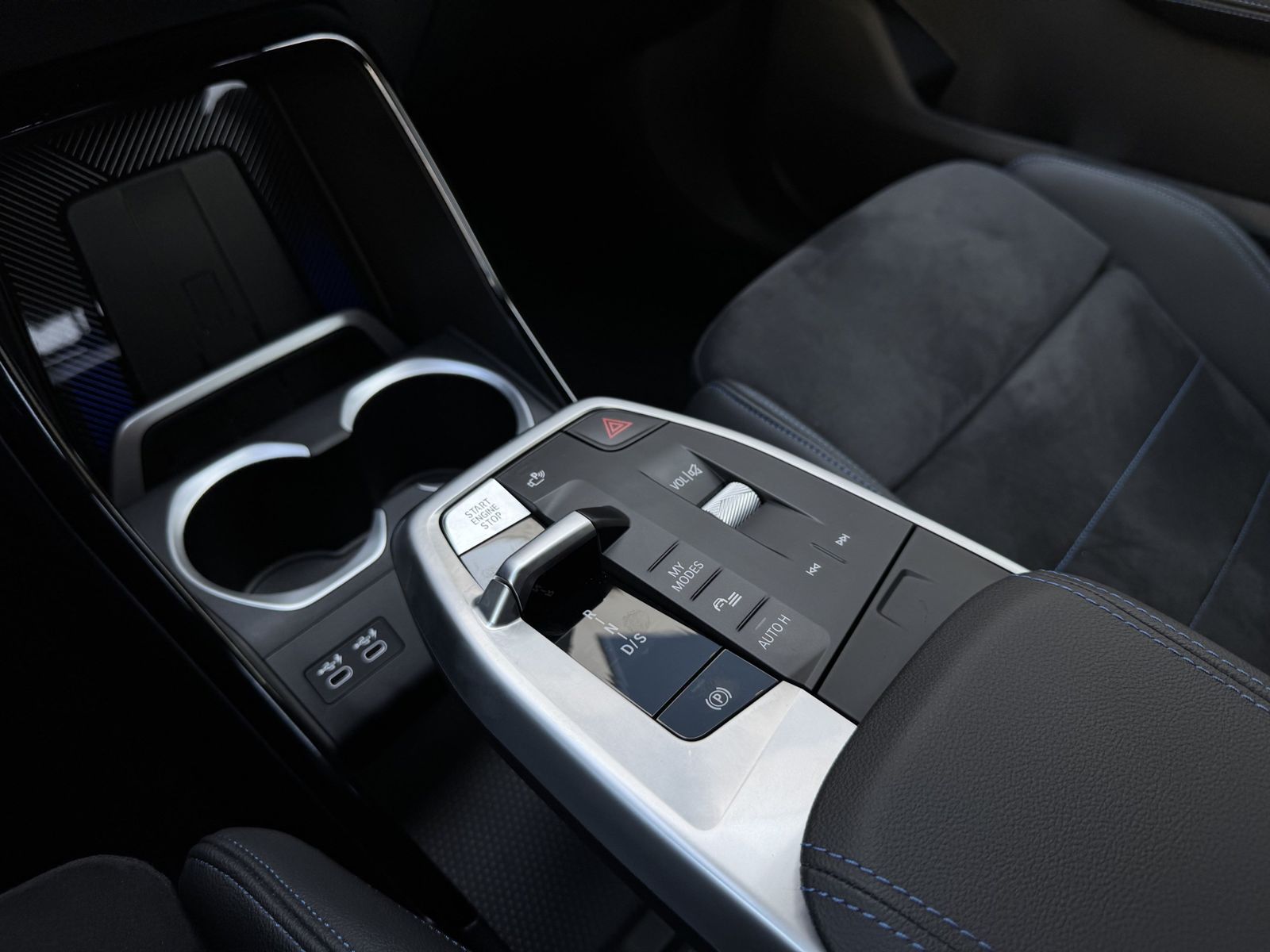 BMW X1 xDrive23i M Sport - Samsaru's Car Outlet