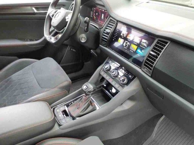 Skoda Kodiaq RS 2.0 TSI DSG 4x4 AHK+MATRIX+ACC+FAMILY