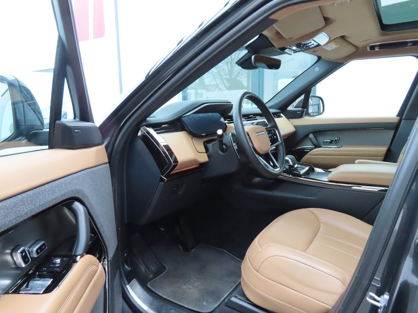 Range Rover Sport 3.0 D300 MHEV AWD SE - Samsaru's Car Outlet