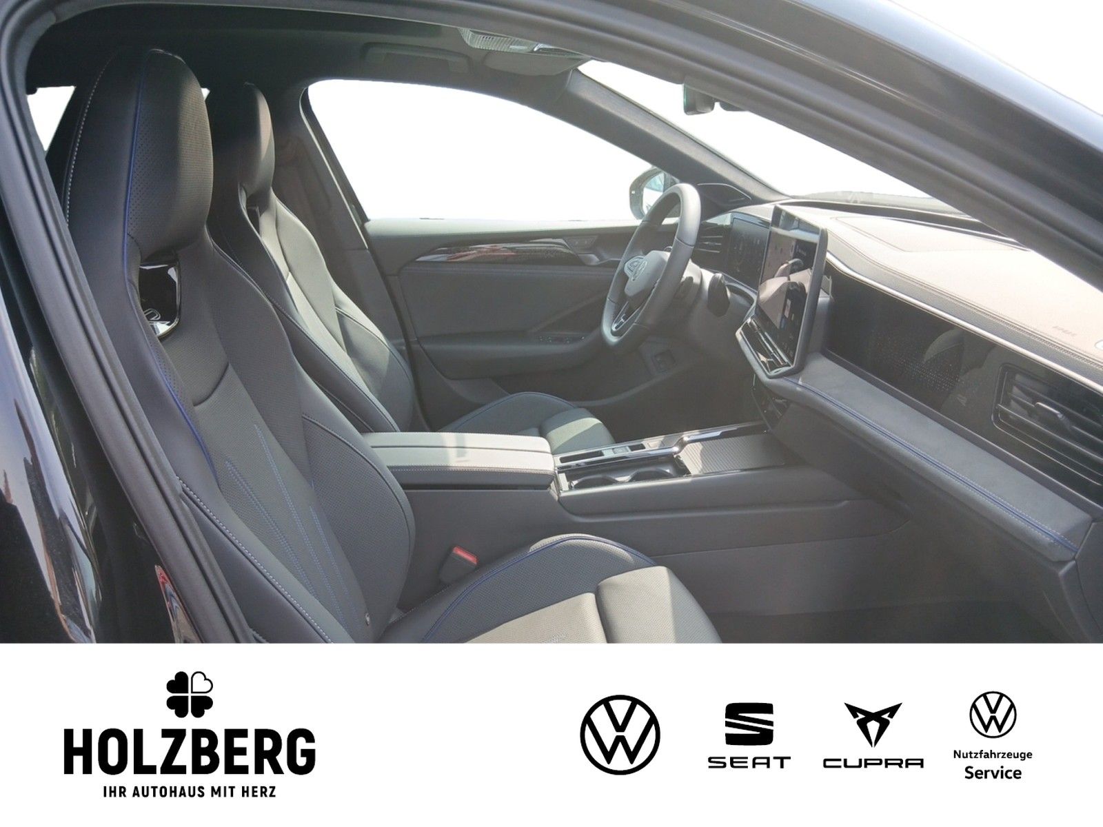 Volkswagen Passat R-Line 1.5 eHybrid DSG SIGNATURE+AHK+PANO