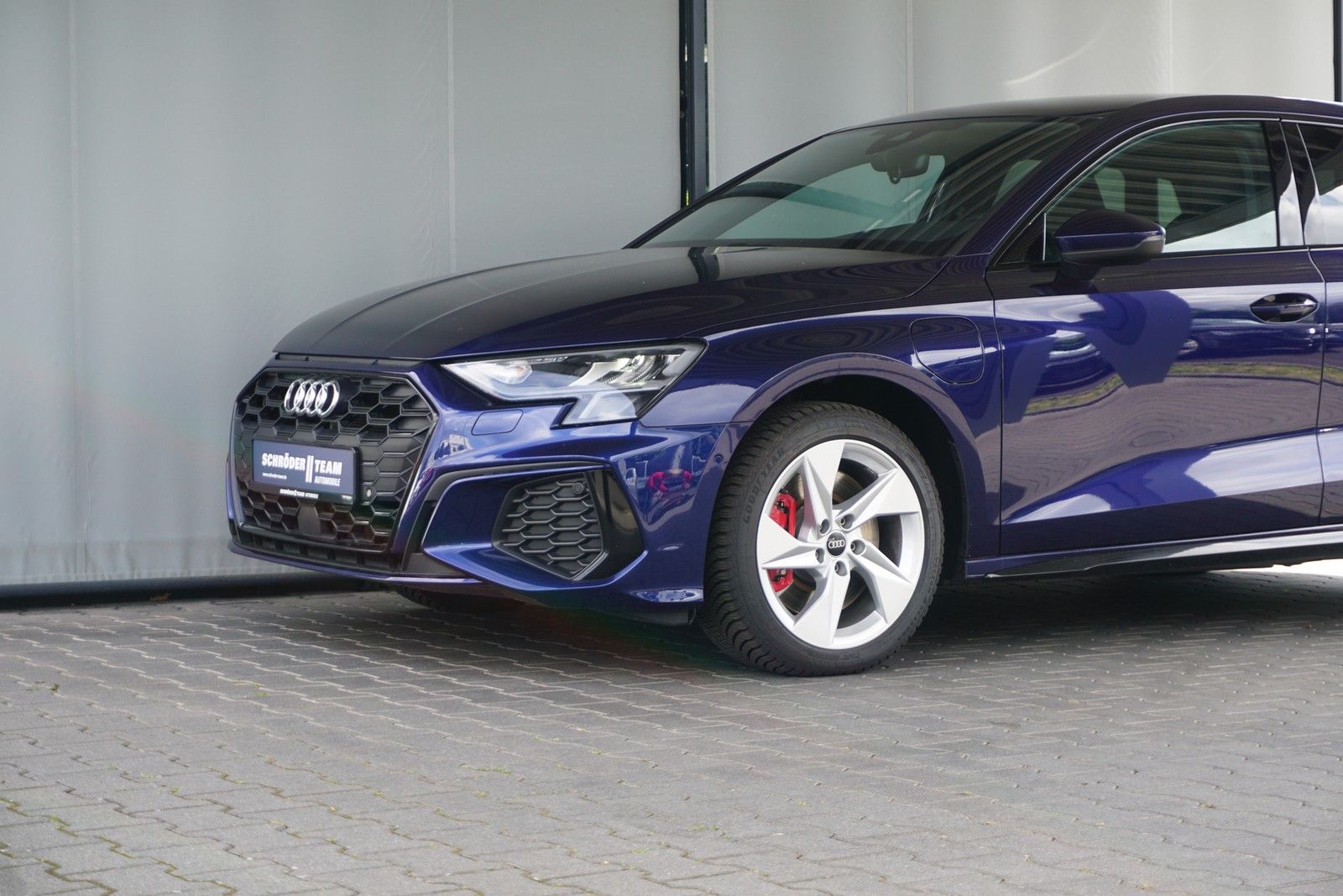 Audi A3 Sportback 45 TFSI e S line - Samsaru's Car Outlet