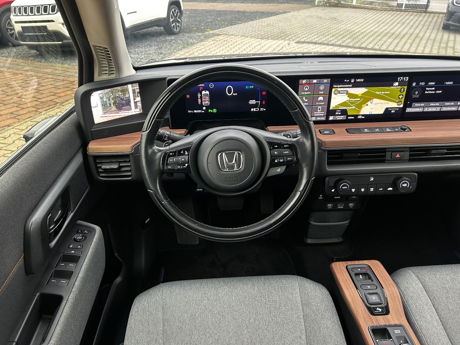 Honda e Advance