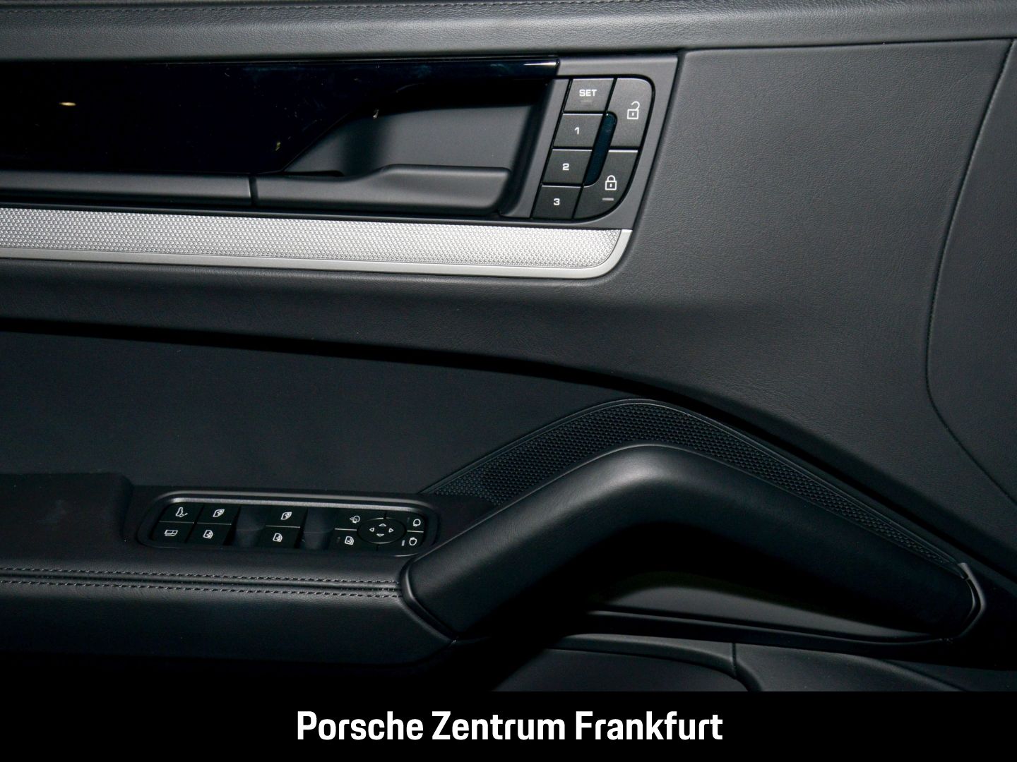 Porsche Cayenne E-Hybrid Coupe BOSE Luftfederung LED