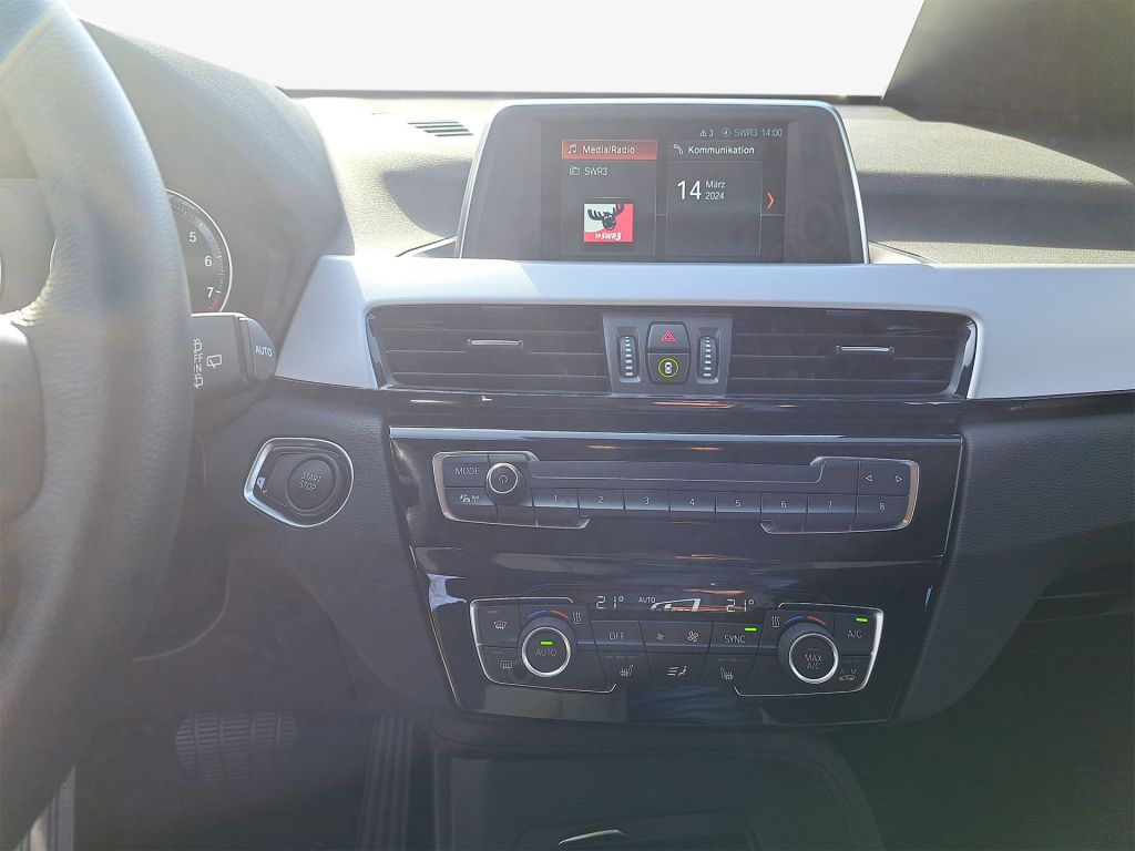 BMW X1 xDrive25e Advantage - Samsaru's Car Outlet
