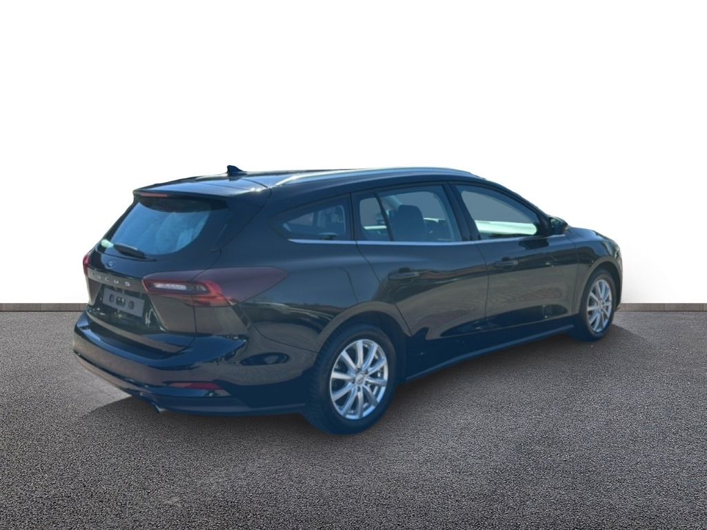 Ford Focus Turnier Titanium NAVI AHK LED ACC SHZ Appl