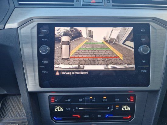 Volkswagen Passat Variant 2.0 TDI DSG - Samsaru's Car Outlet