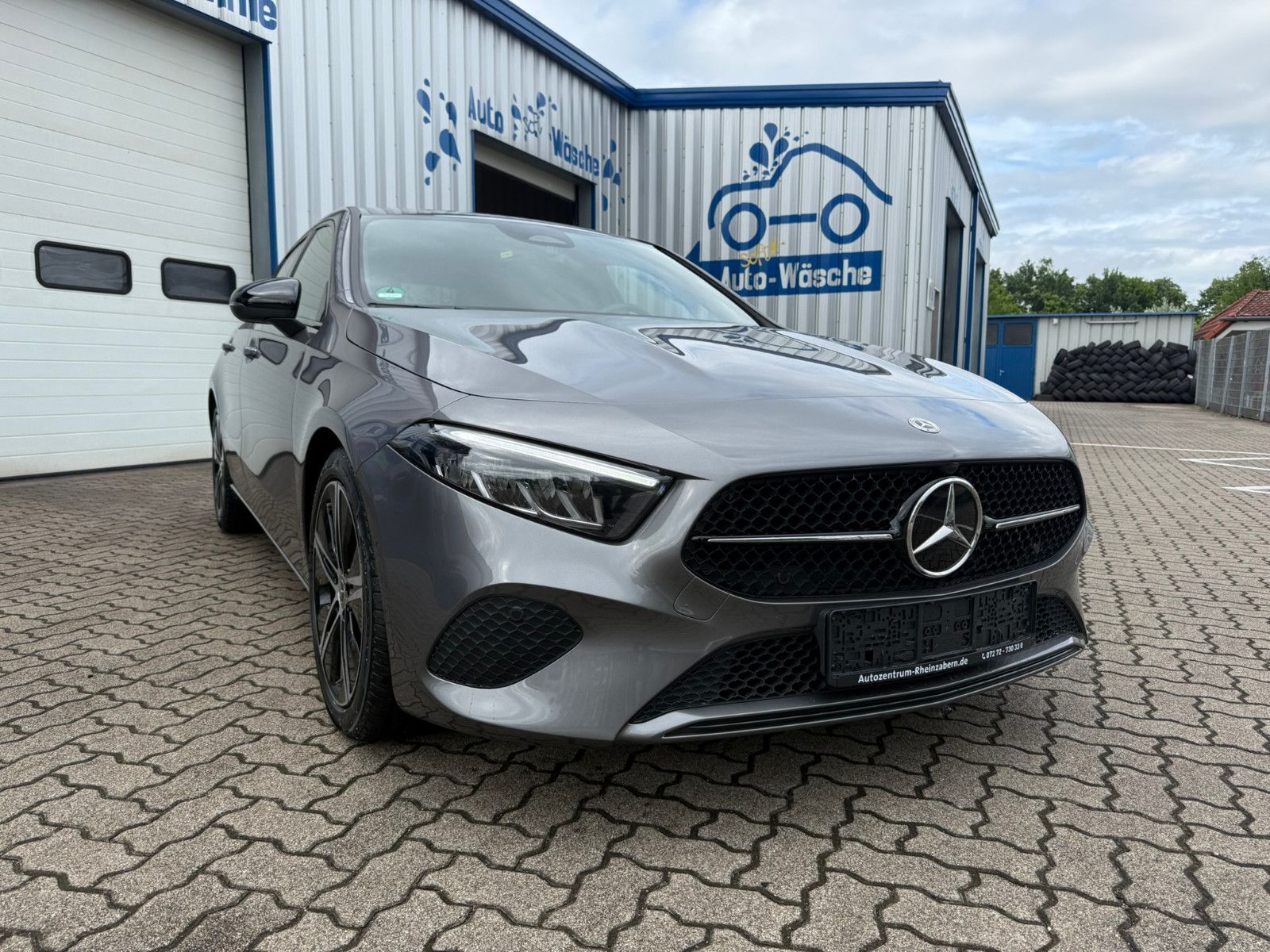 Mercedes-Benz A200 - Samsaru's Car Outlet