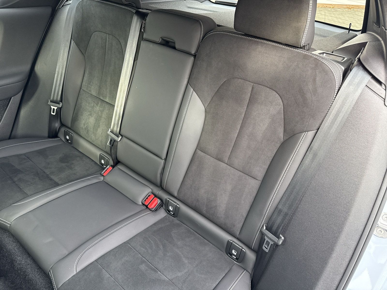 Volvo XC40 B3 Plus Dark 2WD !! 360°+ACC+BLIS+FSH !!