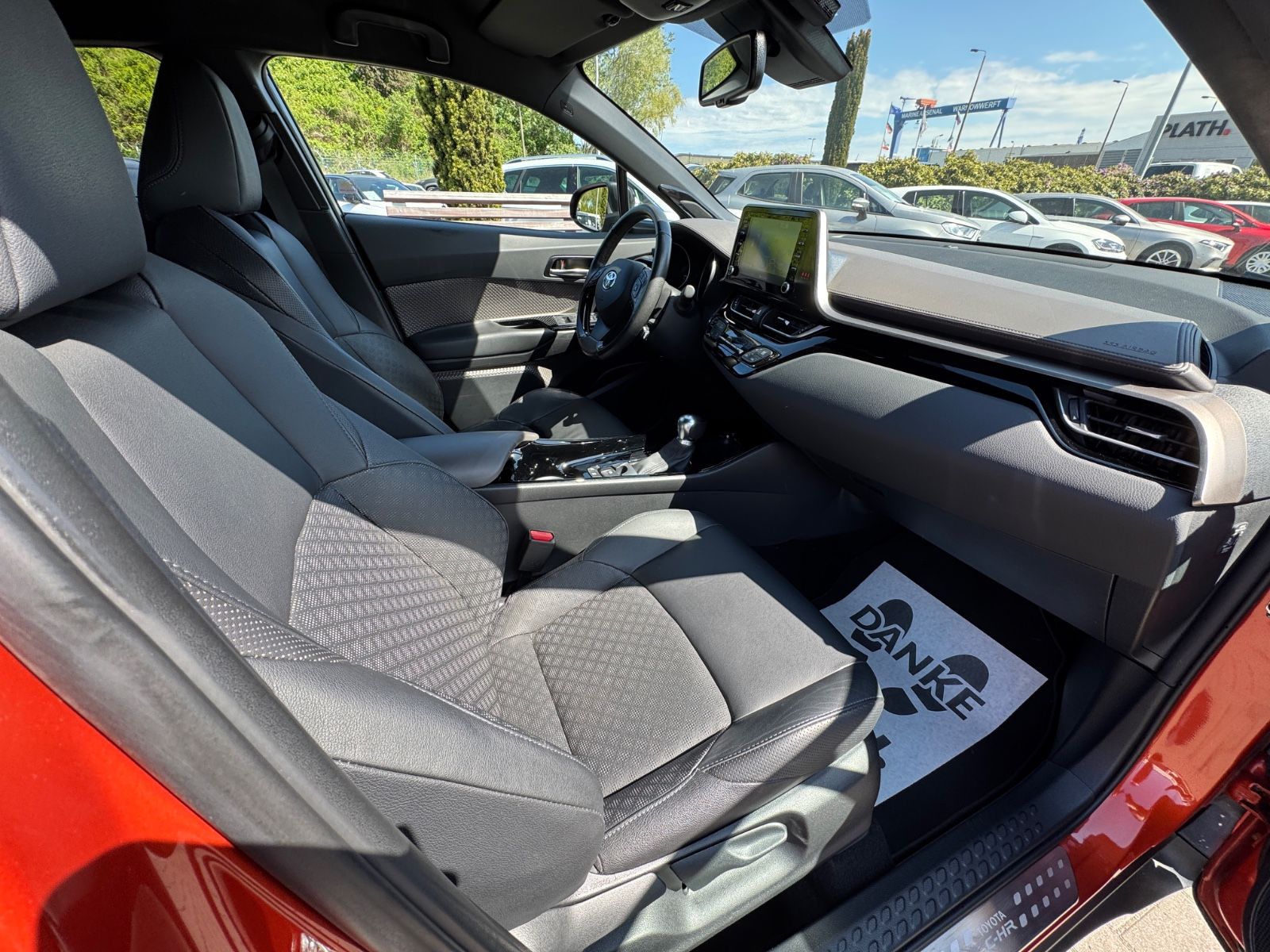 Toyota C-HR Hybrid Orange Edition - Samsaru's Car Outlet