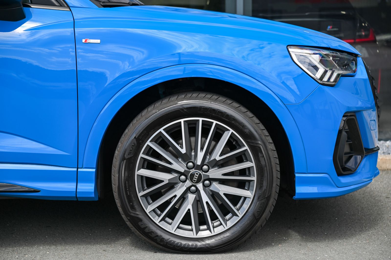 Audi Q3 Sportback 40 TFSI quattro S line - Samsaru's Car Outlet