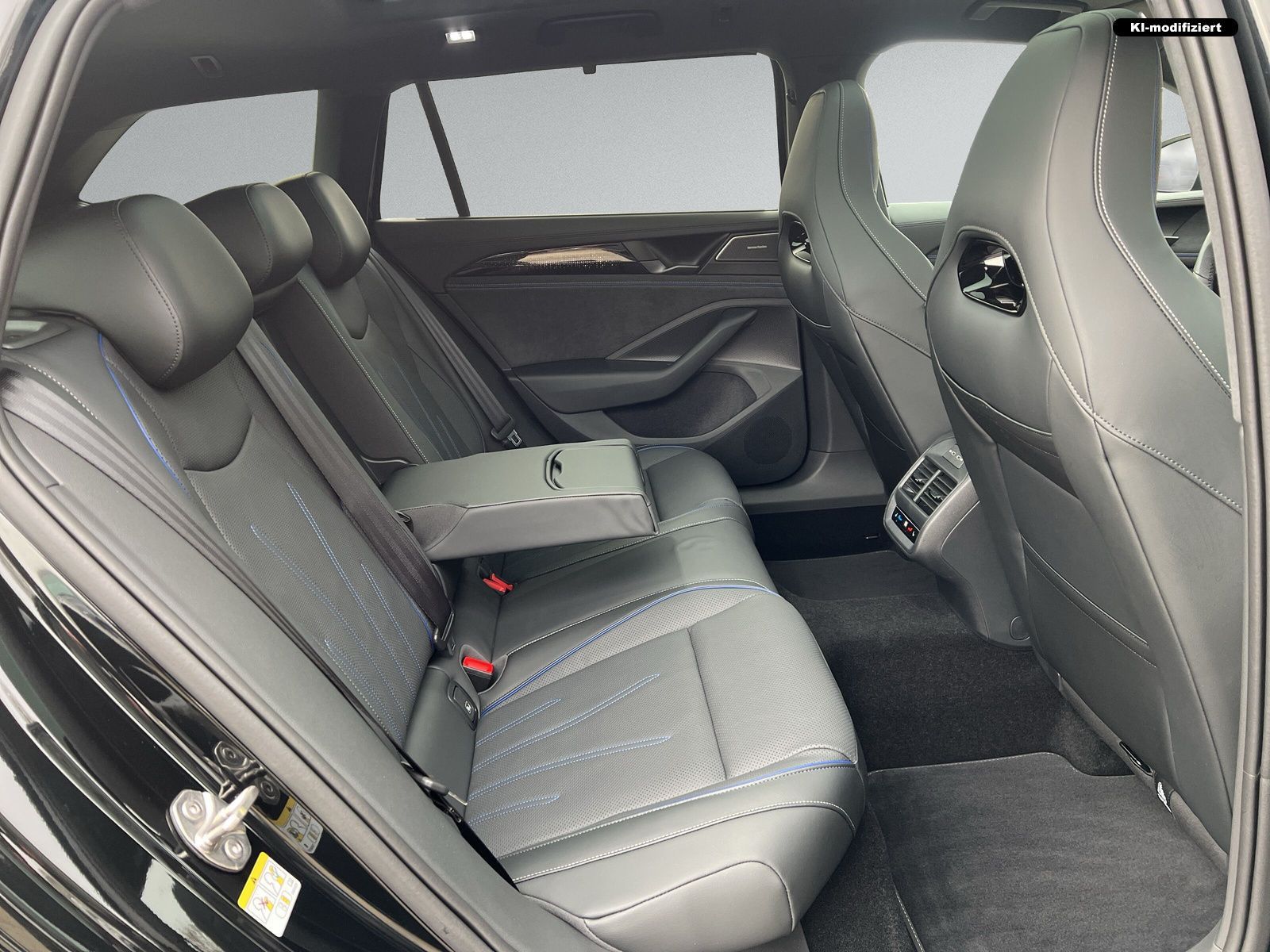 Volkswagen Passat Variant 2.0 TDI R-LINE SIGNATURE 4M+PANO
