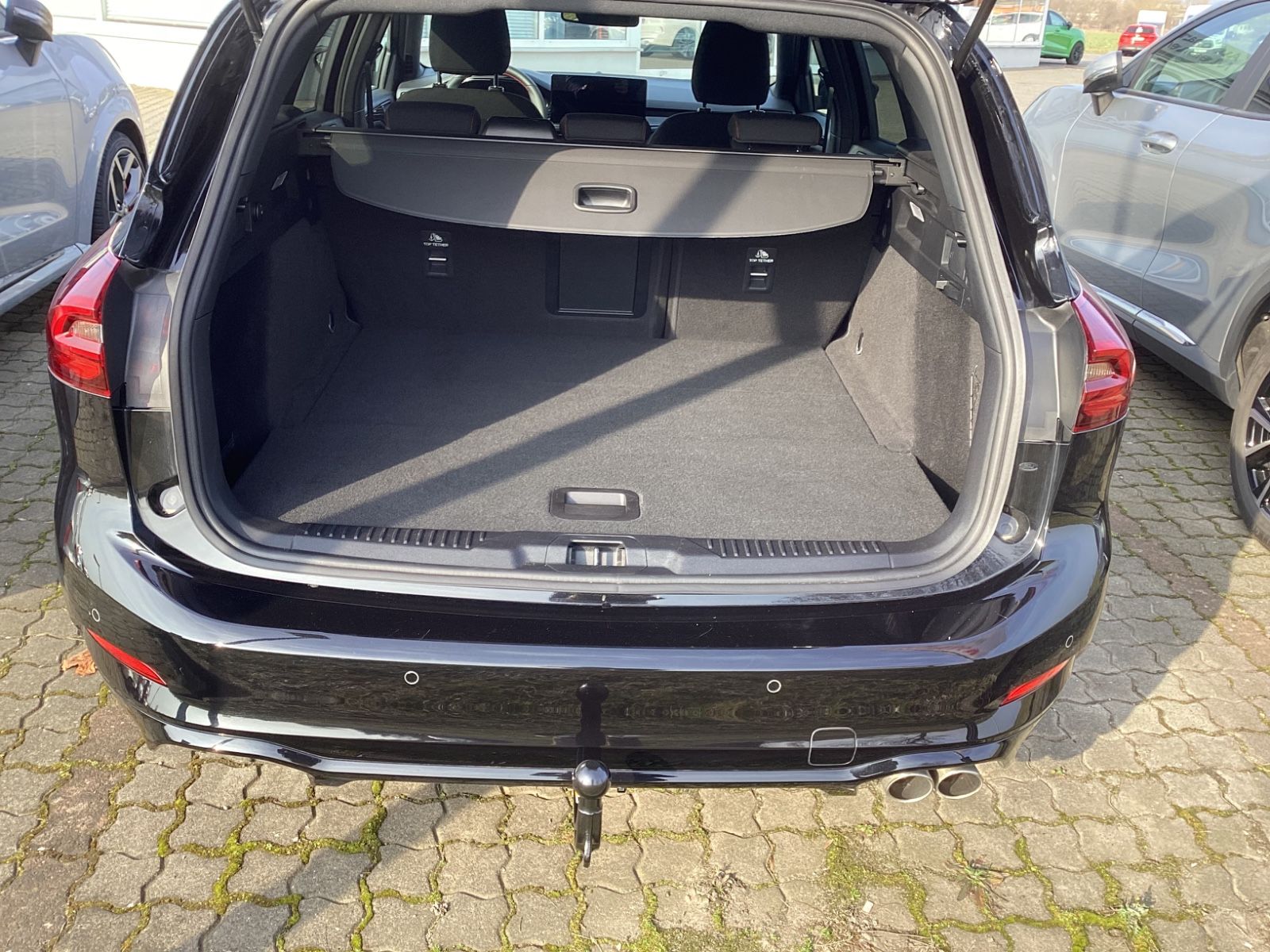 Ford Focus Turnier ST-Line X, AHK, GJR, RFK, LED