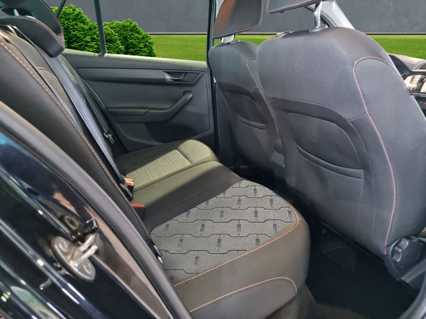 Skoda Fabia Combi 1.0 TSI - Samsaru's Car Outlet