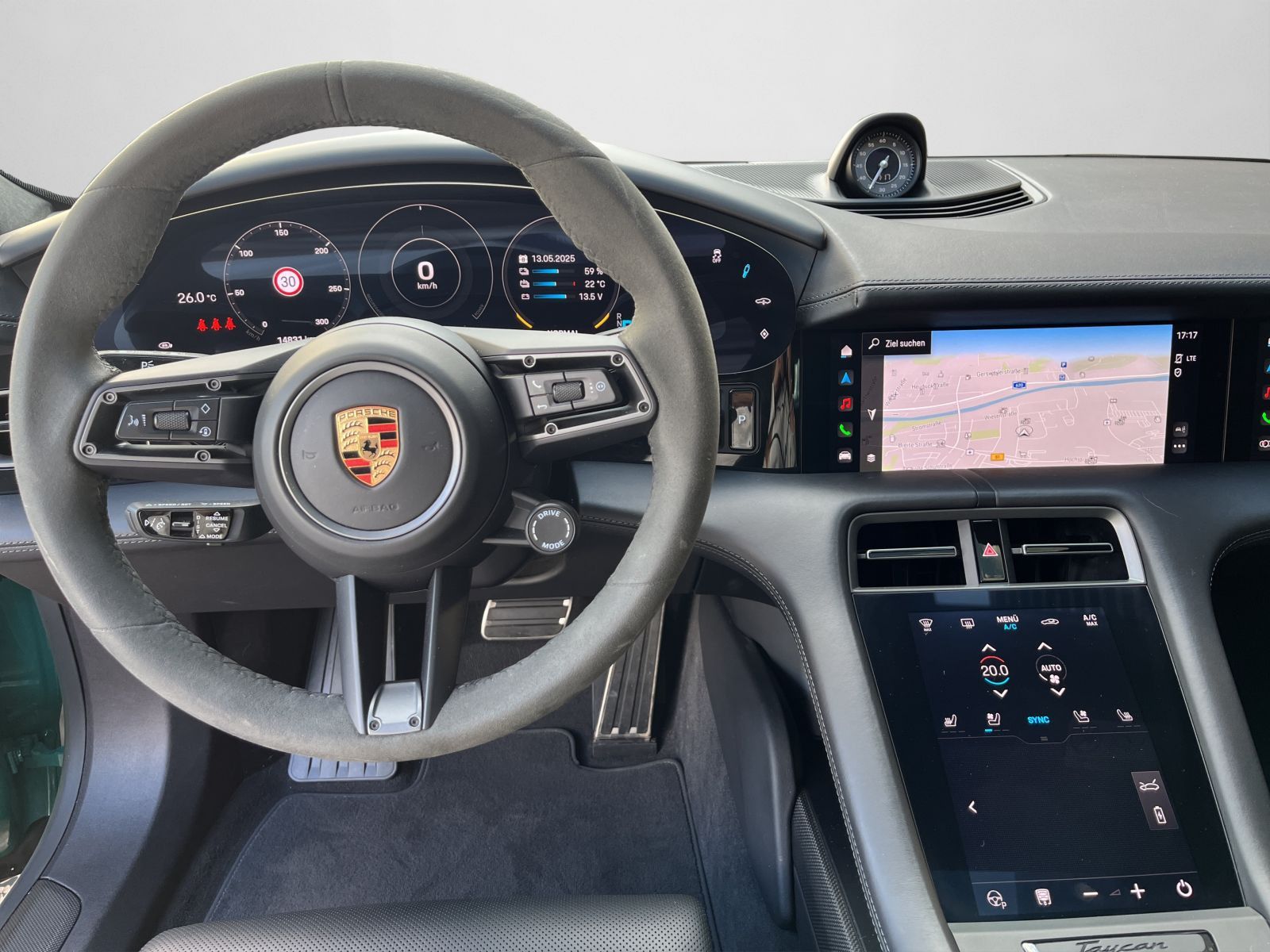 Porsche Taycan Turbo S PTS Smyrnagrün,Sitzbel.
