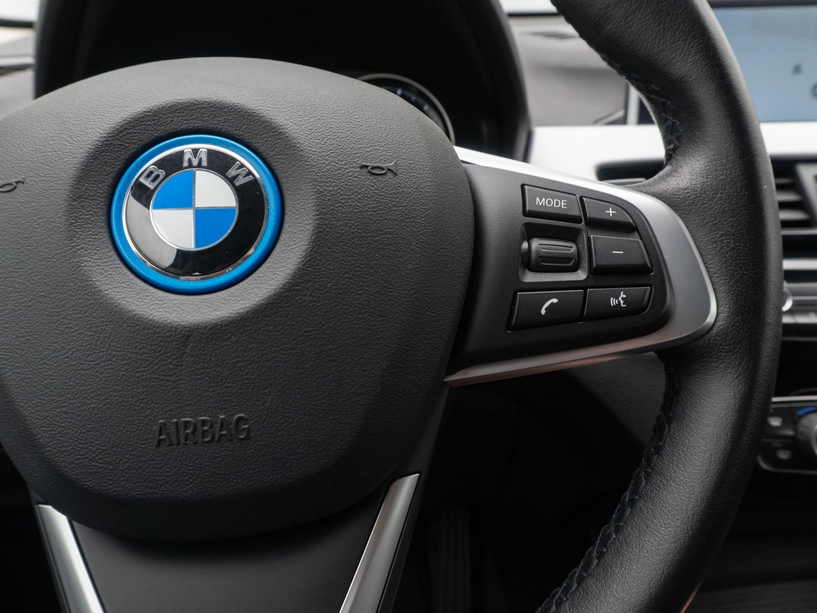 BMW X1 xD25e - Samsaru's Car Outlet