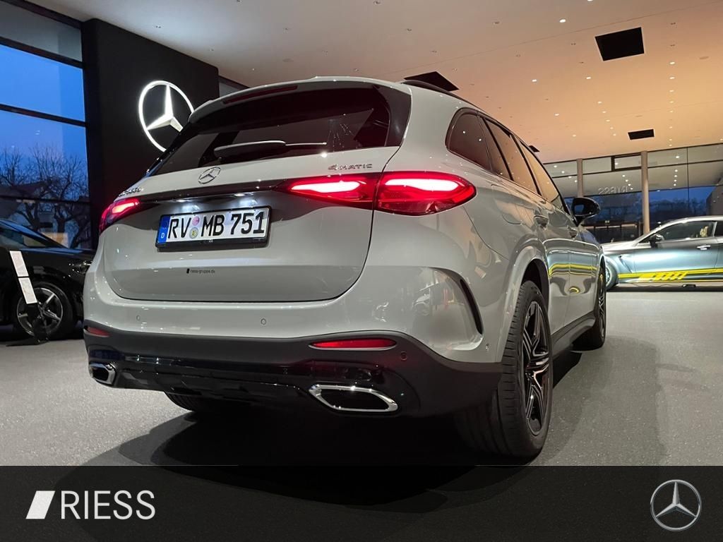 Mercedes-Benz GLC 300 d 4M AMG+PANO+AHK+STDHZG+DISTR+HUD+KEYL+