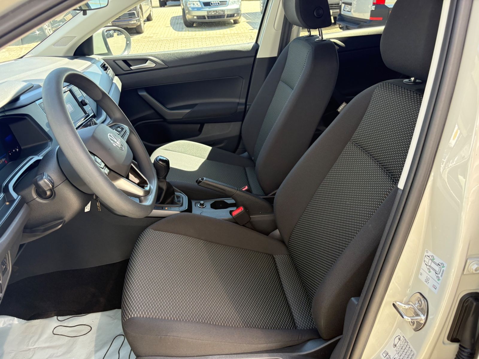 Volkswagen Taigo - Samsaru's Car Outlet