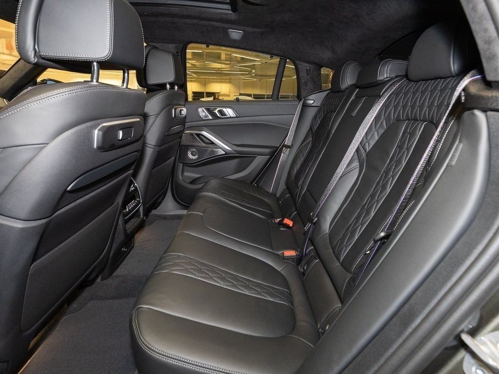 BMW X6 xDrive40d MSportPro PANO AHK SHZ PAProf 22"