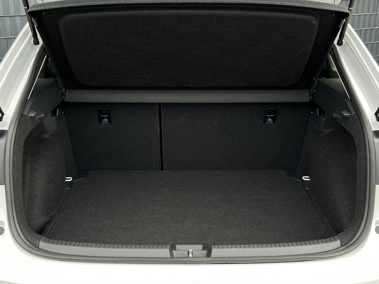 Volkswagen Taigo Life 1.0 TSI DSG - Samsaru's Car Outlet