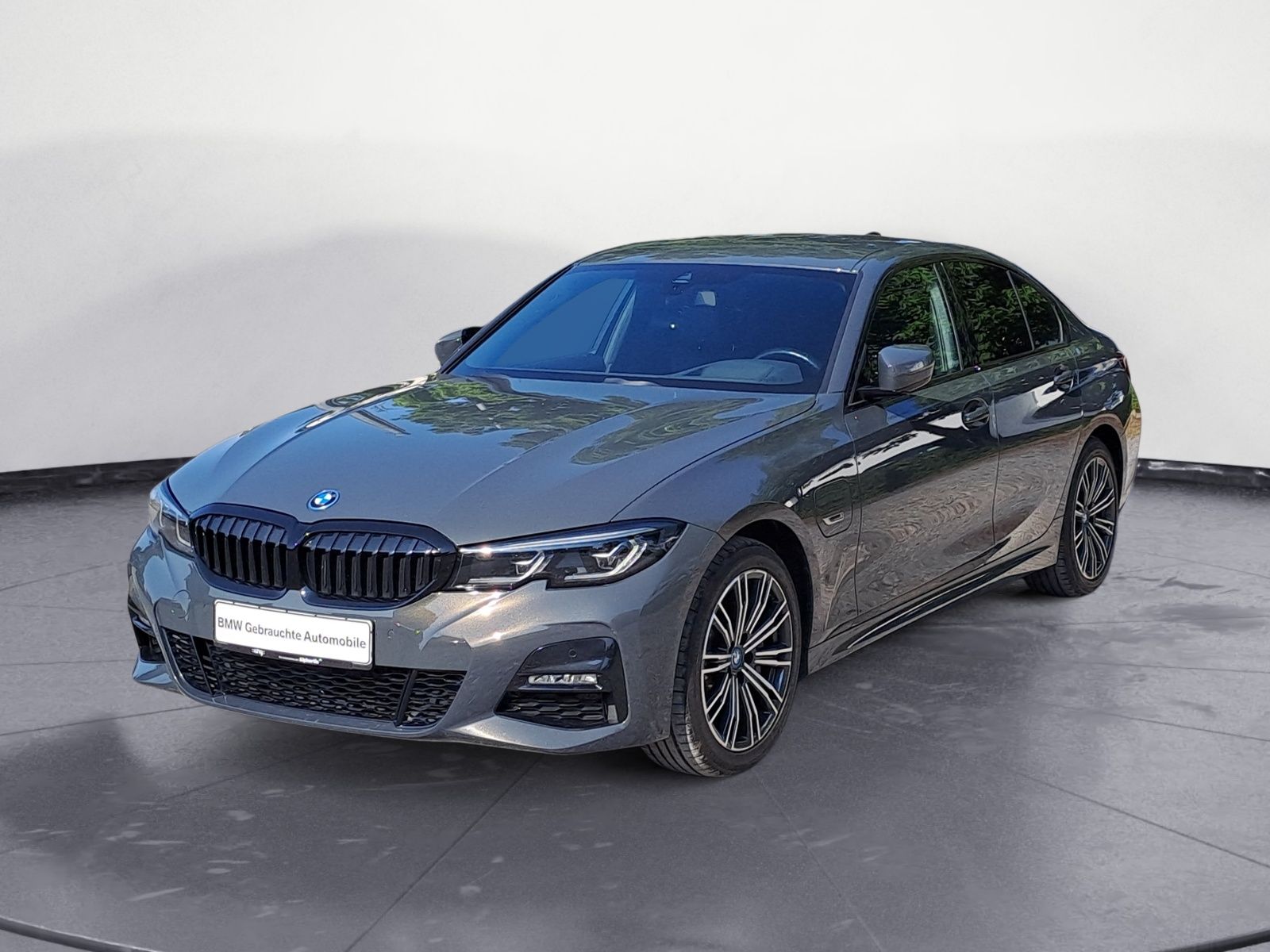 BMW 330e M Sport - Samsaru's Car Outlet
