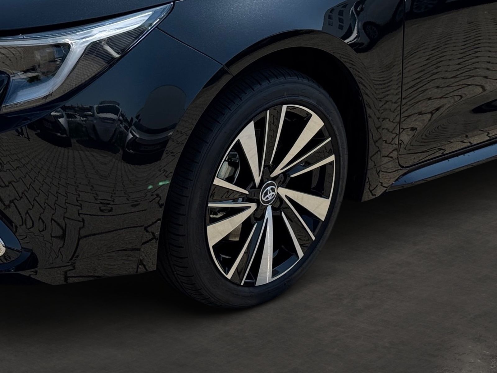 Toyota Corolla 2.0 l Hybrid TS Teamplayer mit Technik-