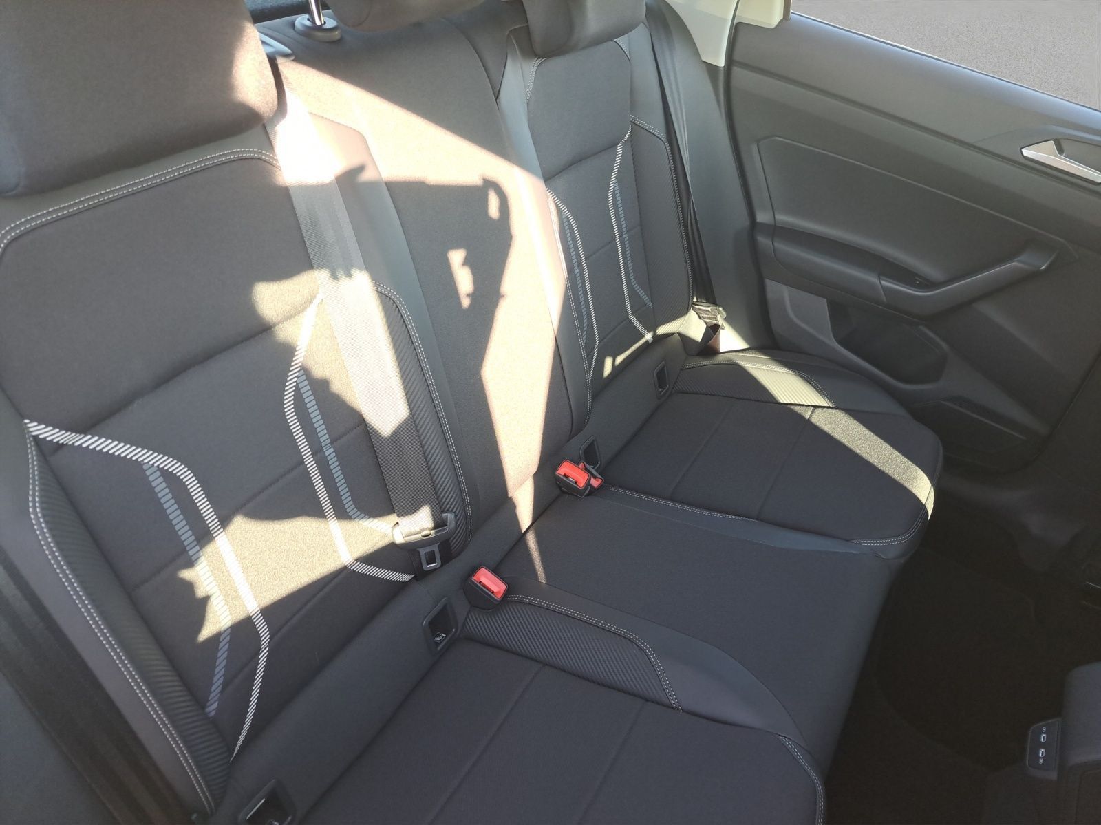 Volkswagen Taigo Style 1.5 TSI - Samsaru's Car Outlet