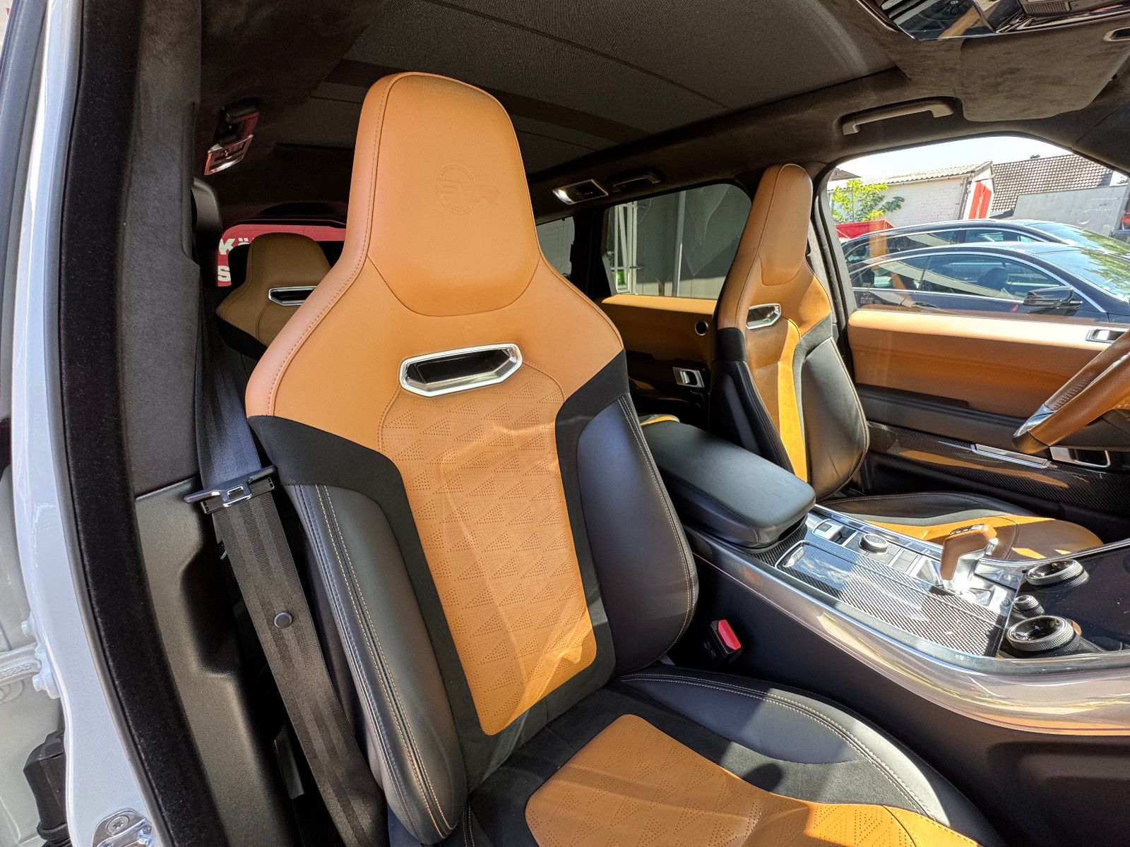 Range Rover Sport SVR - Samsaru's Car Outlet