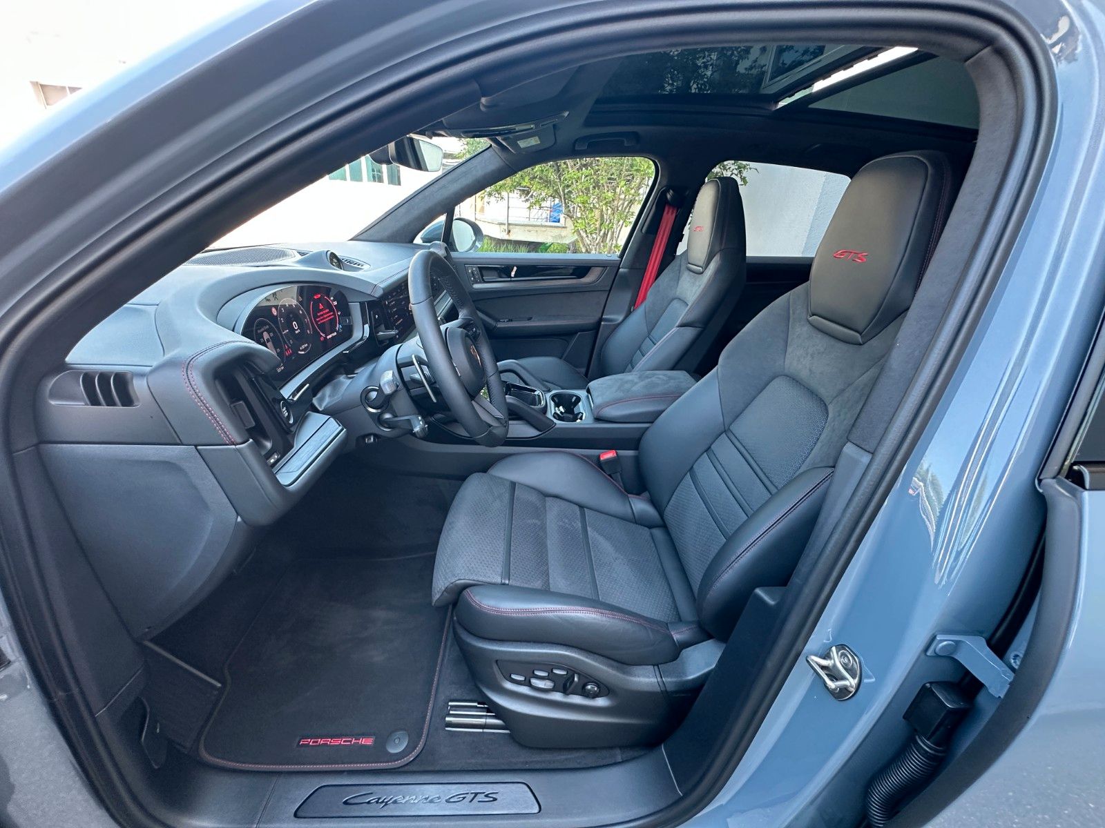 Porsche Cayenne GTS ACC,PANO,BOSE,MATRIX,LUFT,AHK,CHRONO
