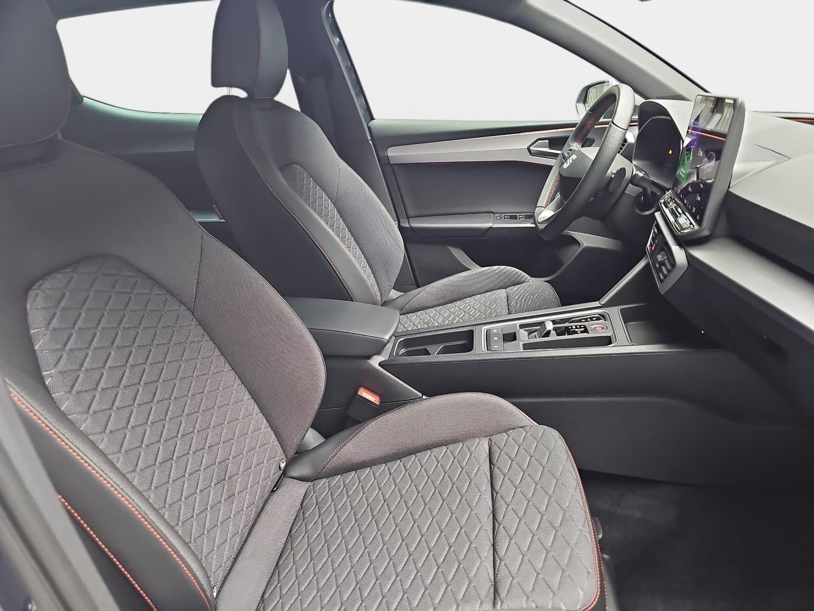 Seat 1.5 ETSI DSG FR NAVI LED PANO LM17