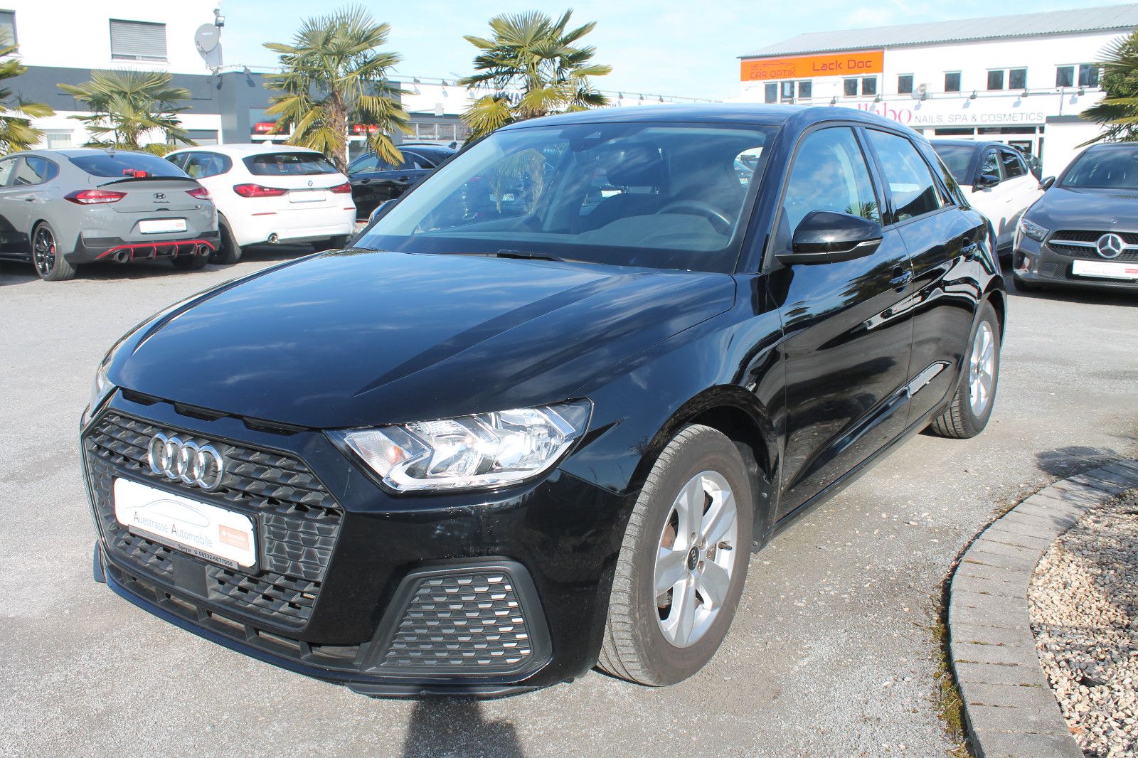 Audi A1 Sportback - Samsaru's Car Outlet