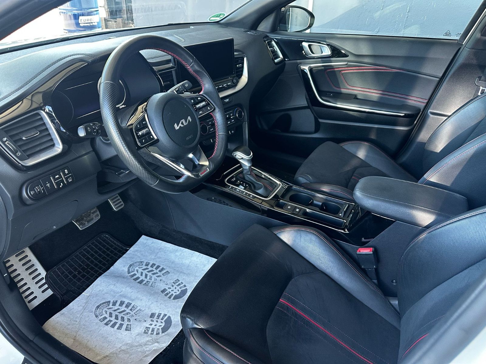 Kia pro cee'd / ProCeed 1.6 T-GDI DCT - Samsaru's Car Outlet