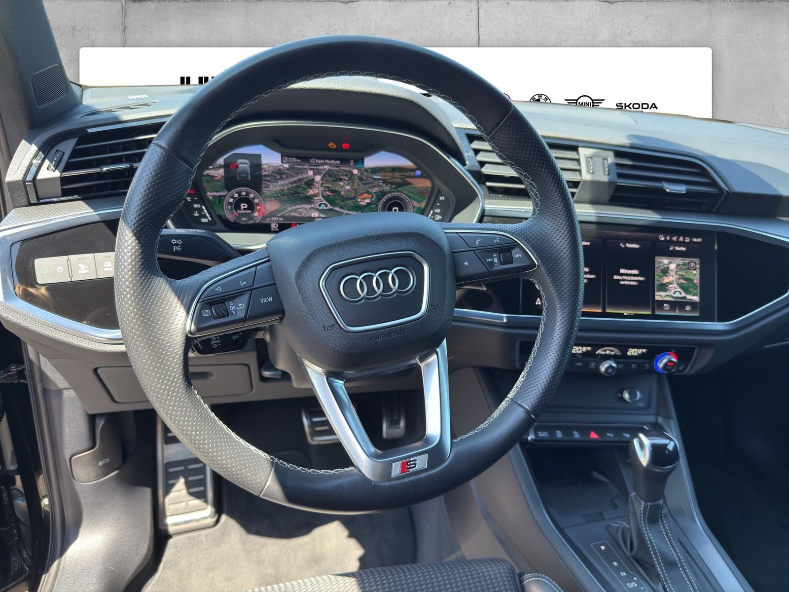 Audi Q3 SPORTBACK 45 TFSI quattro S line - Samsaru's Car Outlet