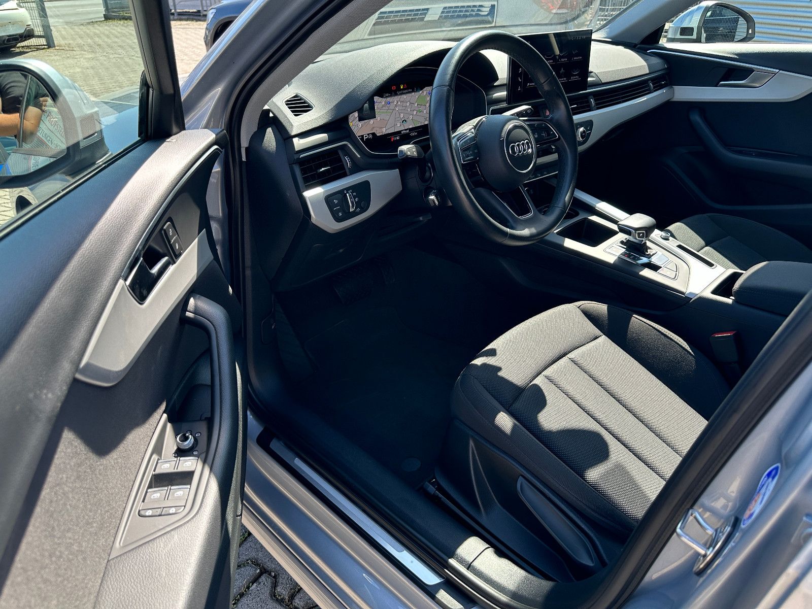 Audi A4 Av. 35TDI advanced - Samsaru's Car Outlet