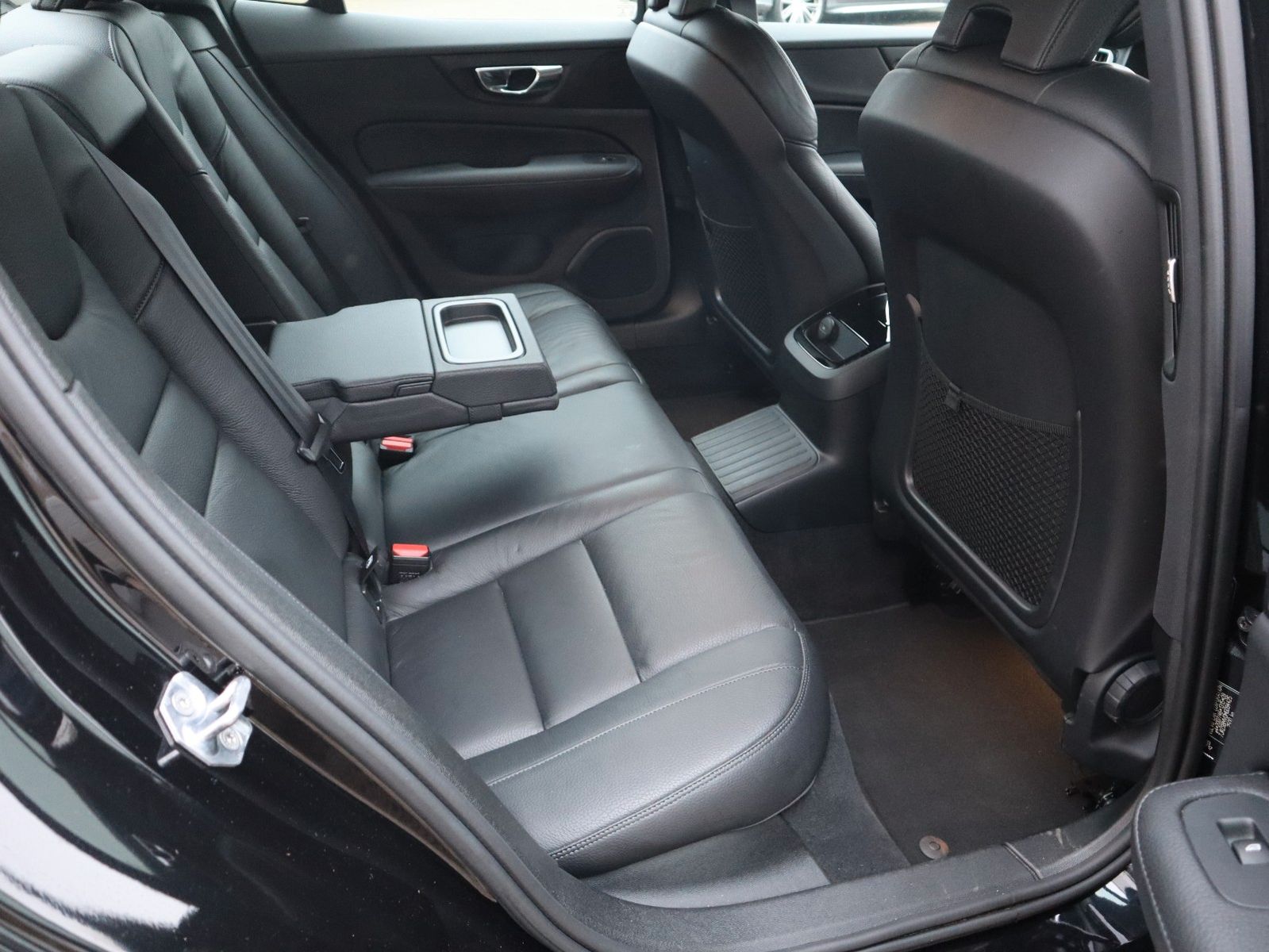 Volvo S60 T8 Inscription Recharge Plug-In Hybrid AWD
