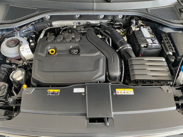 Volkswagen T-Roc Life 1.5 TSI DSG - Samsaru's Car Outlet