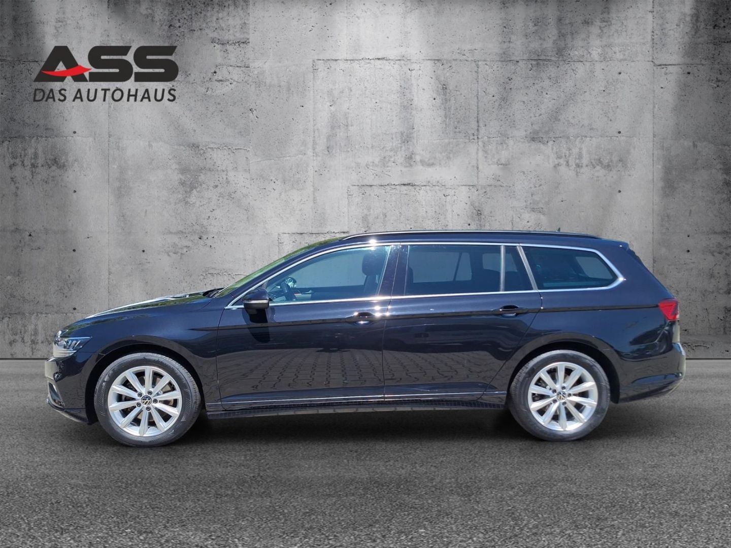 Volkswagen Passat 2.0 TSI BMT Business - Samsaru's Car Outlet