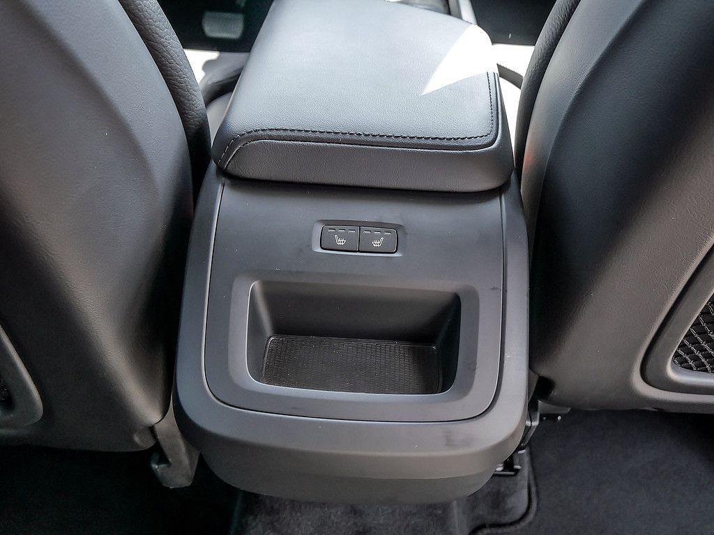 Volvo XC60 B4 Plus Dark AWD