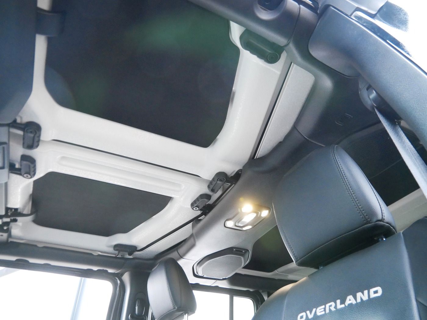 Jeep Wrangler Unlimited 2.2 Overland 1.Hand AHK LED