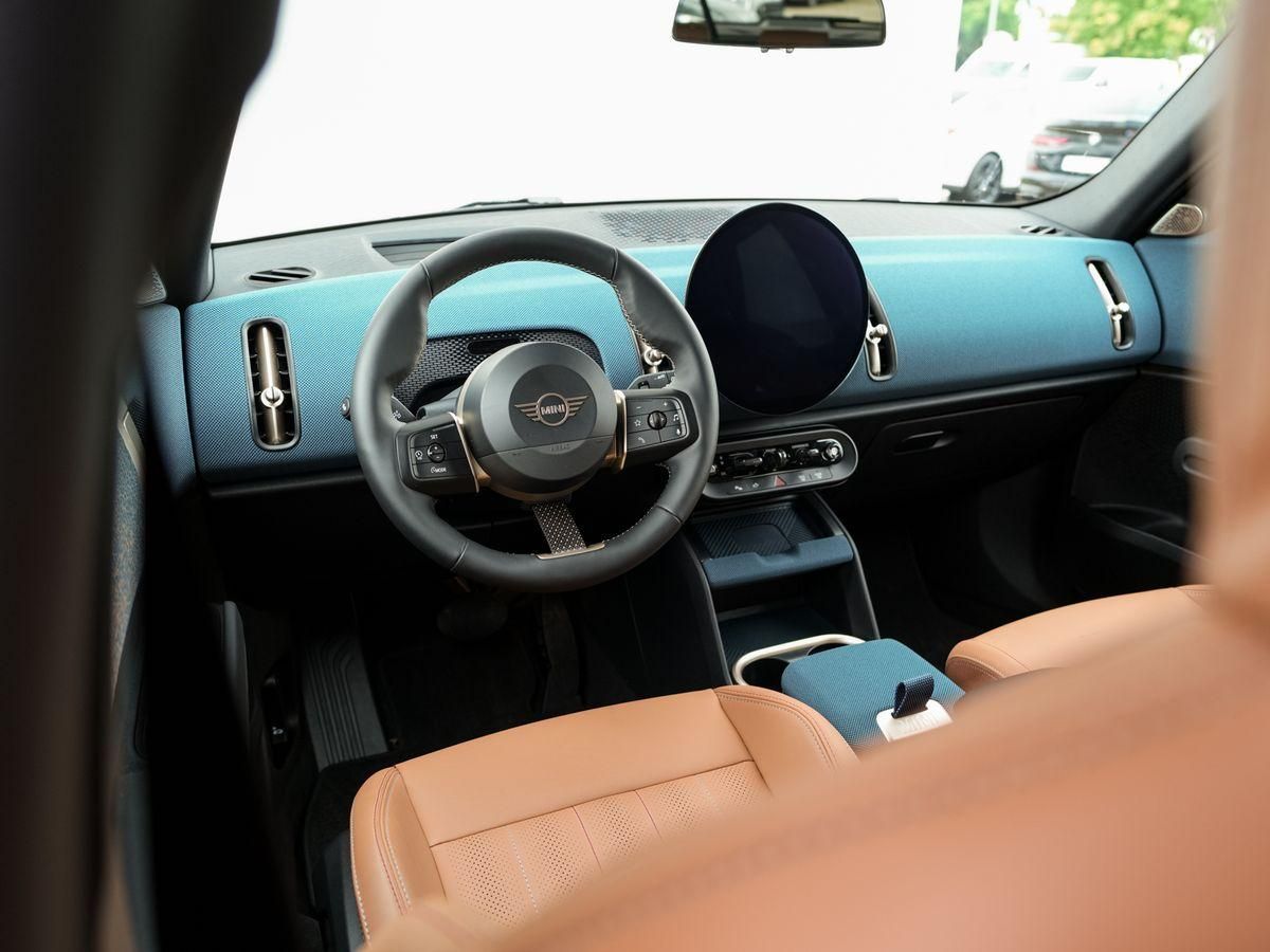 MINI Countryman C Favoured-T Paket XL - Samsaru's Car Outlet