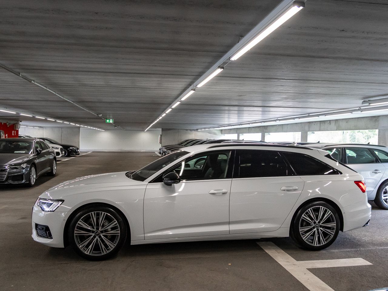 Audi A6 Avant 35 TDI S tronic - Samsaru's Car Outlet