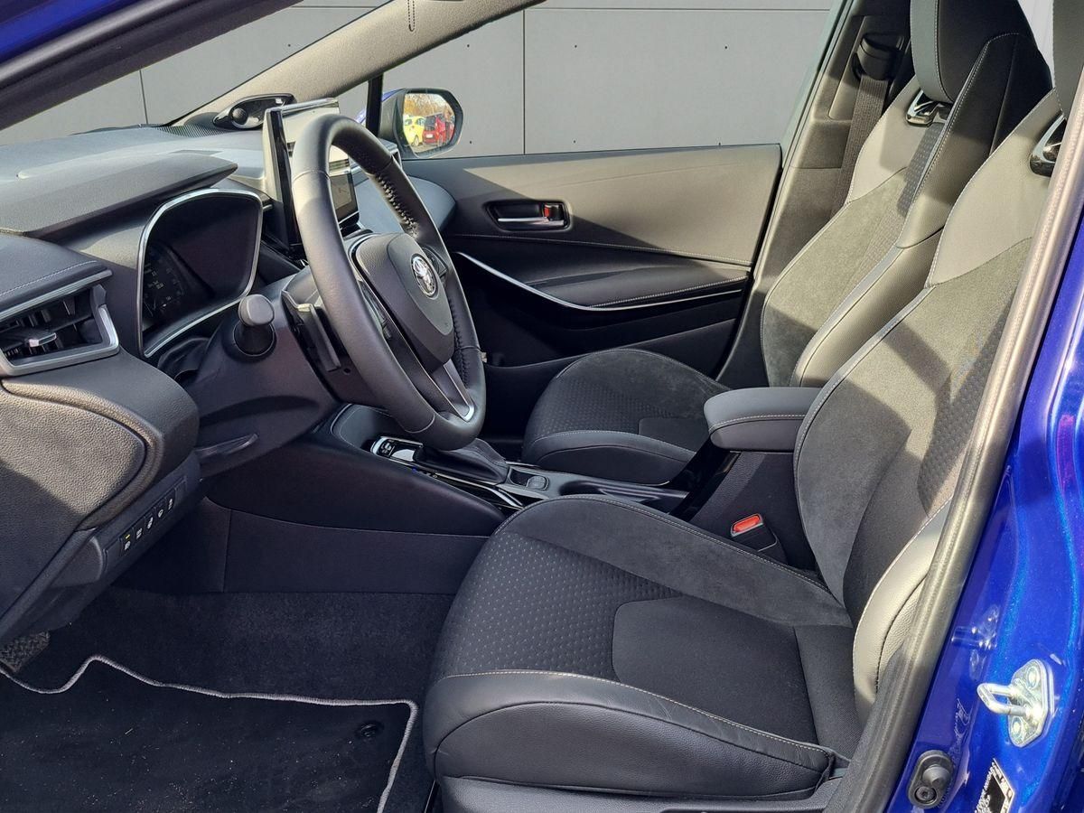Toyota Corolla 2.0 Lounge Allwetter+HUD+Matrix 350€/M.