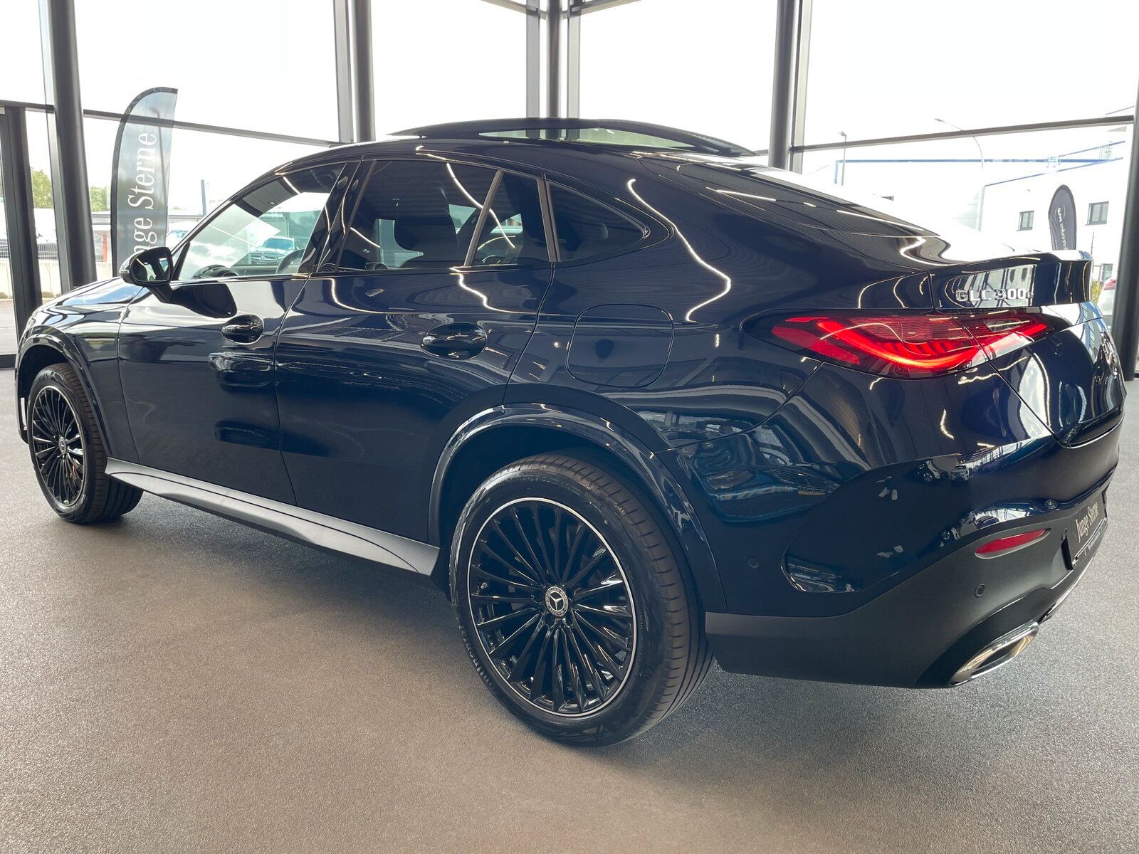 Mercedes-Benz GLC 300 e 4M Coupé AMG LINE - Samsaru's Car Outlet
