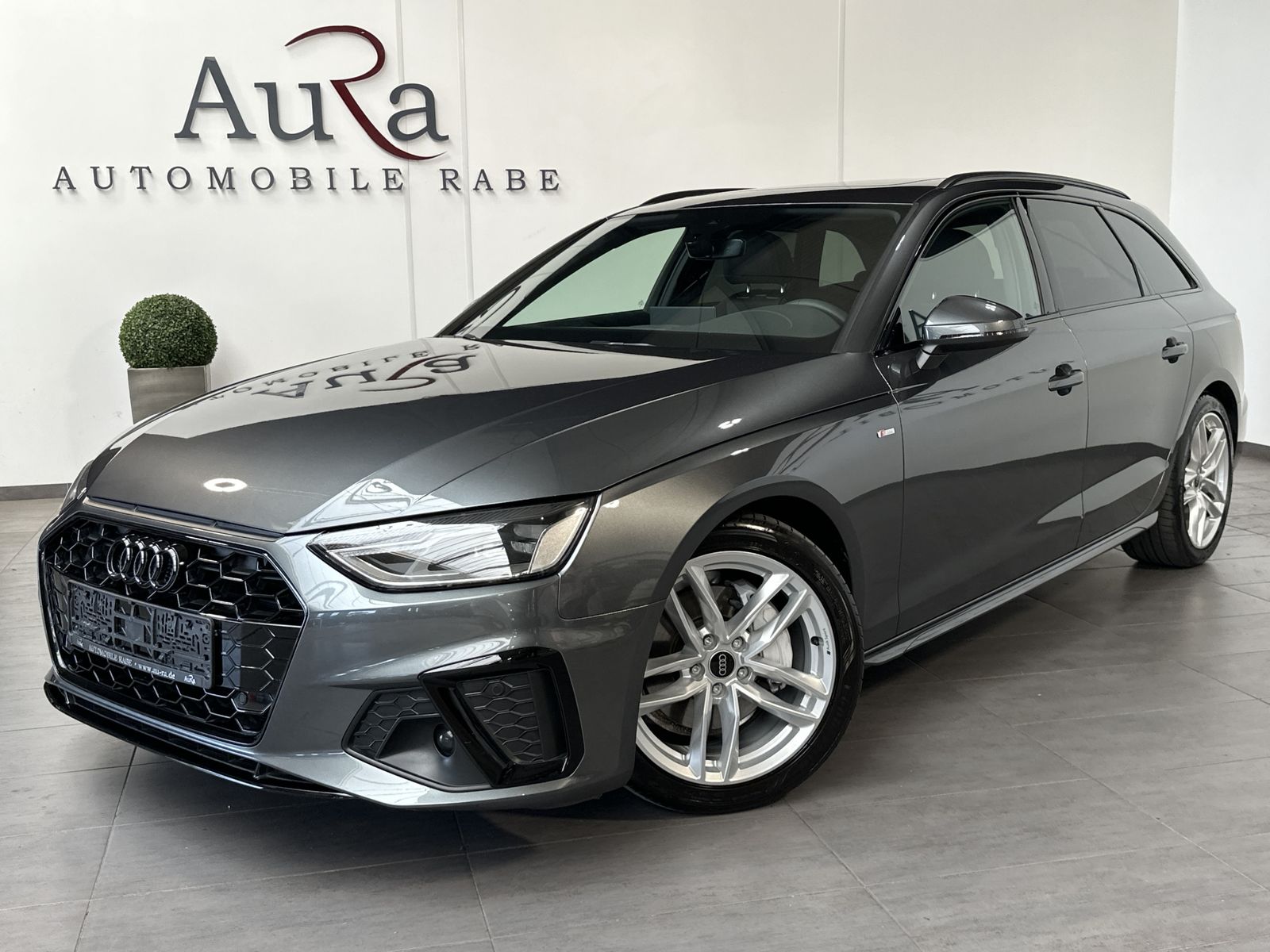 Audi A4 Avant 40 TDI S-Line - Samsaru's Car Outlet