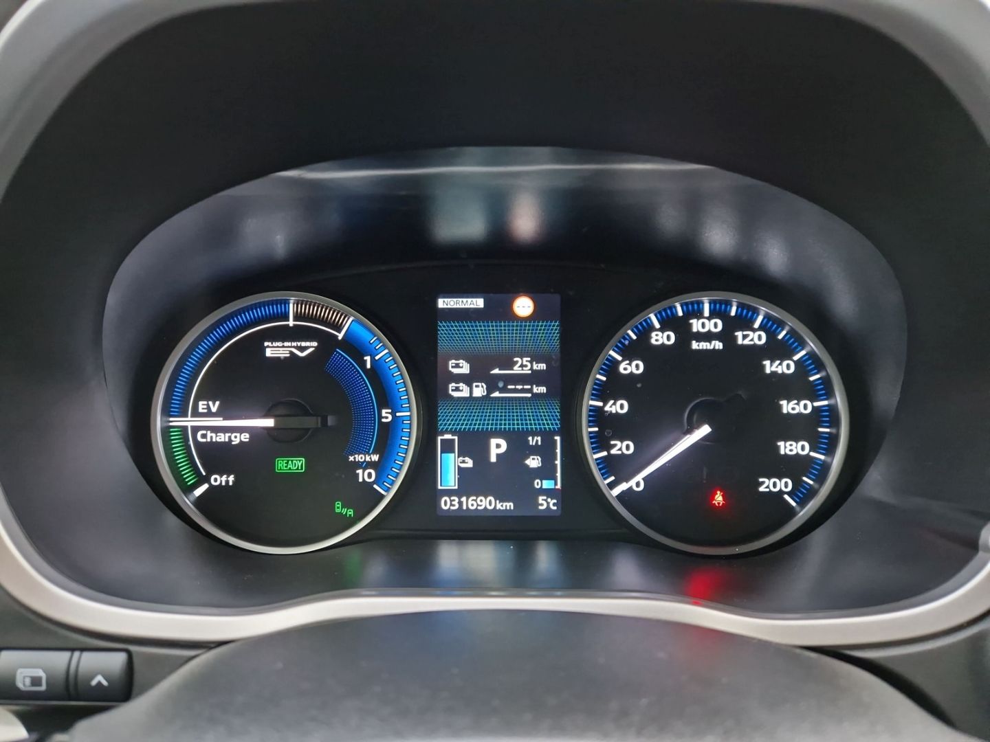 Mitsubishi Eclipse Cross Plug-In Hybrid Select Black AHK WR